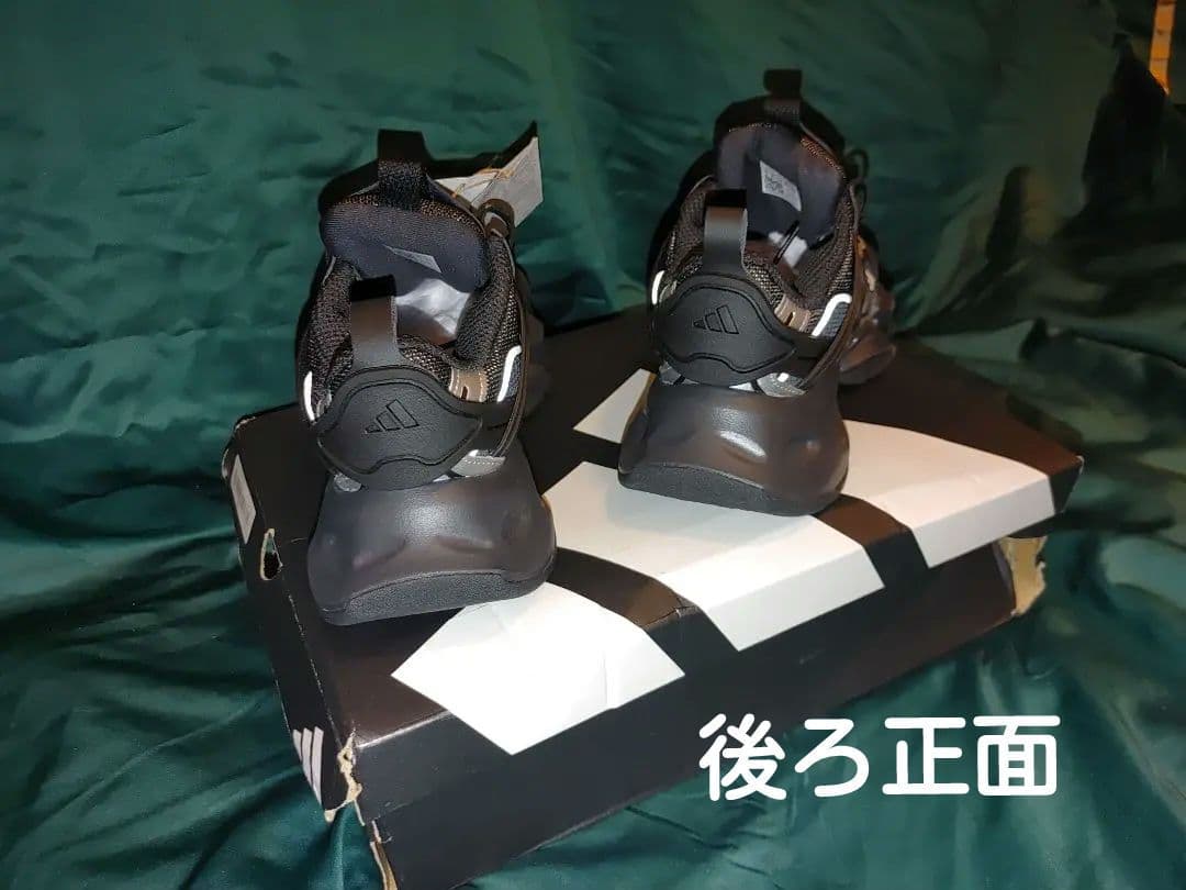 t*m様 歳末価格adidas XLG RUNNER DELUXE26.5cm新