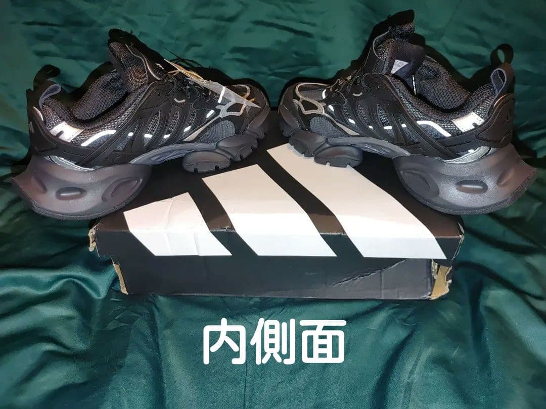 t*m様 歳末価格adidas XLG RUNNER DELUXE26.5cm新