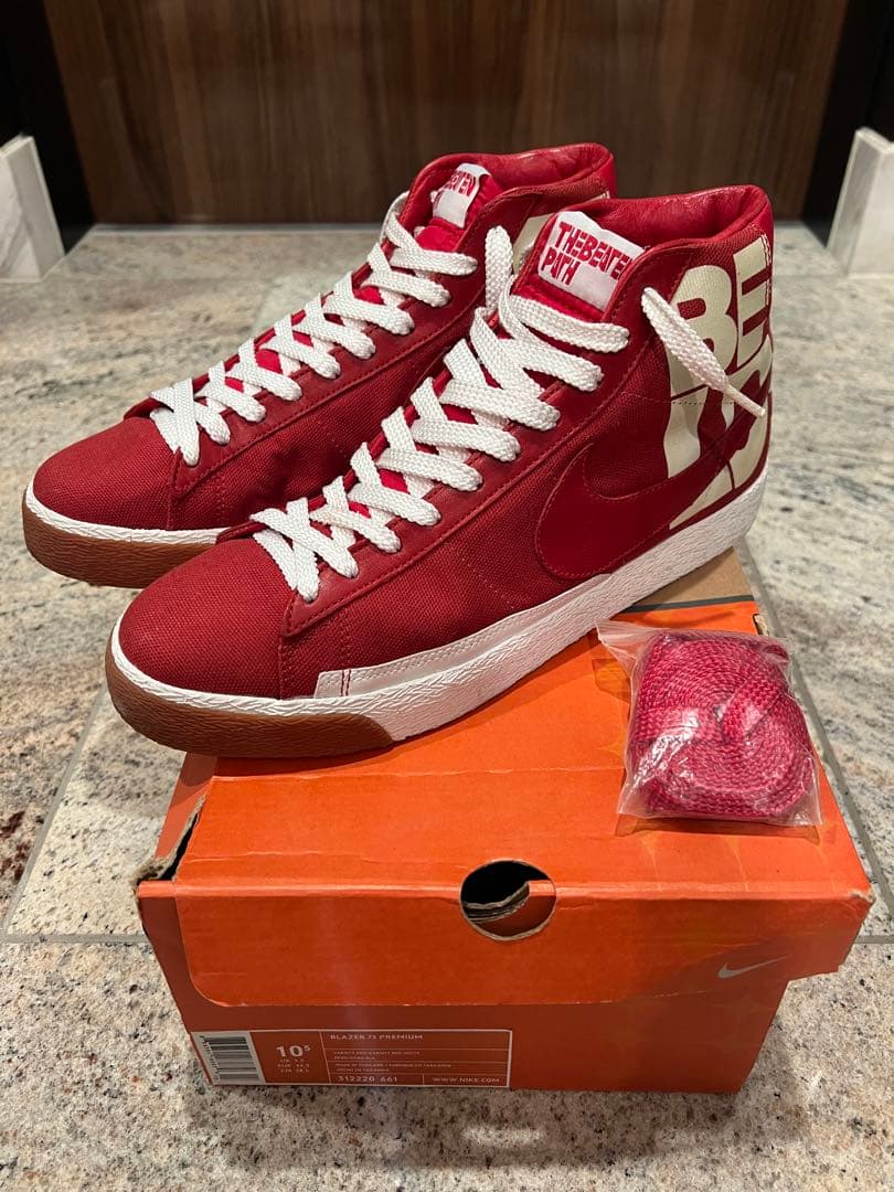 超美品2005年 NIKE BLAZER 73 ビューティフルルーザーズ