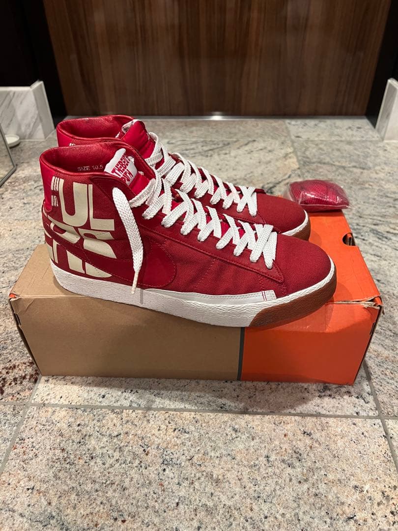 超美品2005年 NIKE BLAZER 73 ビューティフルルーザーズ