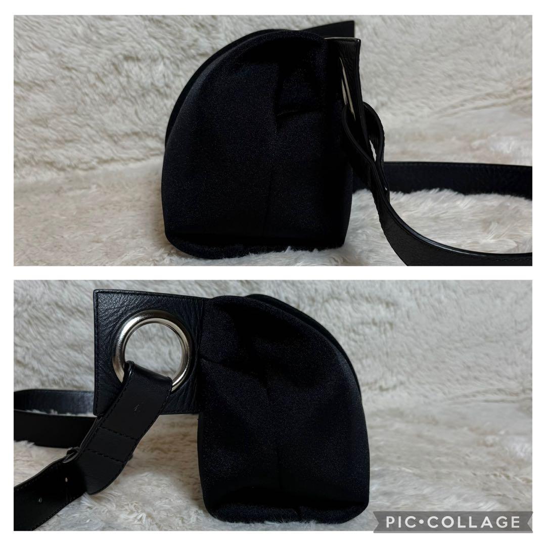 極美　kawa-kawa カワカワ　Wet　ボディバッグ　斜めがけ　肩掛け　金具