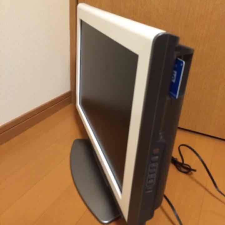 液晶テレビ22インチ
