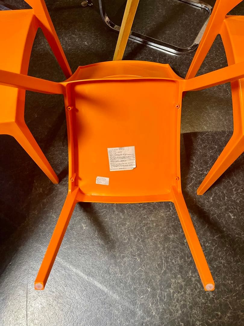 イタリア製 スタッキングチェア オレンジ 4脚 セット まとめて 椅子 オシャレ