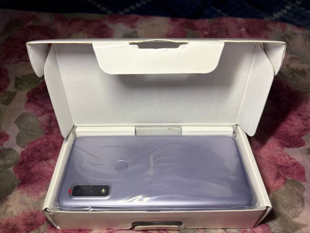 docomo arrows We F-51B 本体 パープル、新品未使用品