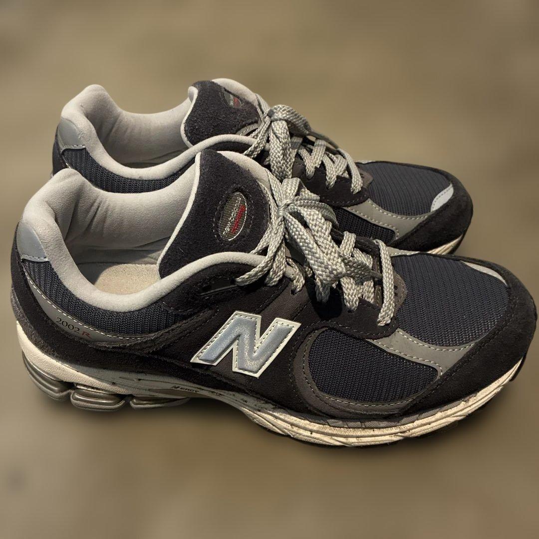 ぶ*ち様 美品　New Balance 2002RSF ネイビー ランニングシュ