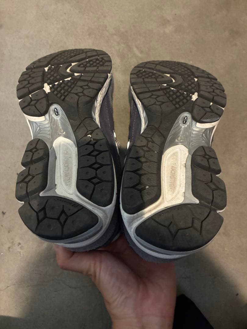 ぶ*ち様 美品　New Balance 2002RSF ネイビー ランニングシュ