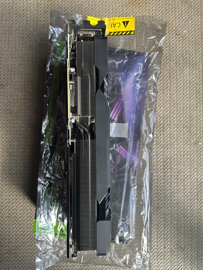 グラフィックボード・グラボ・ビデオカード PNY GeForce RTX 4070 Ti XLR8 Gaming 12GB