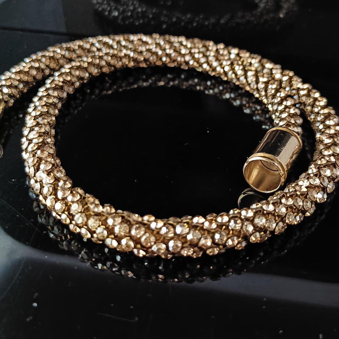 ネヅカ　NEZCA ネックレス　ゴールド　スワロフスキー　箱付き