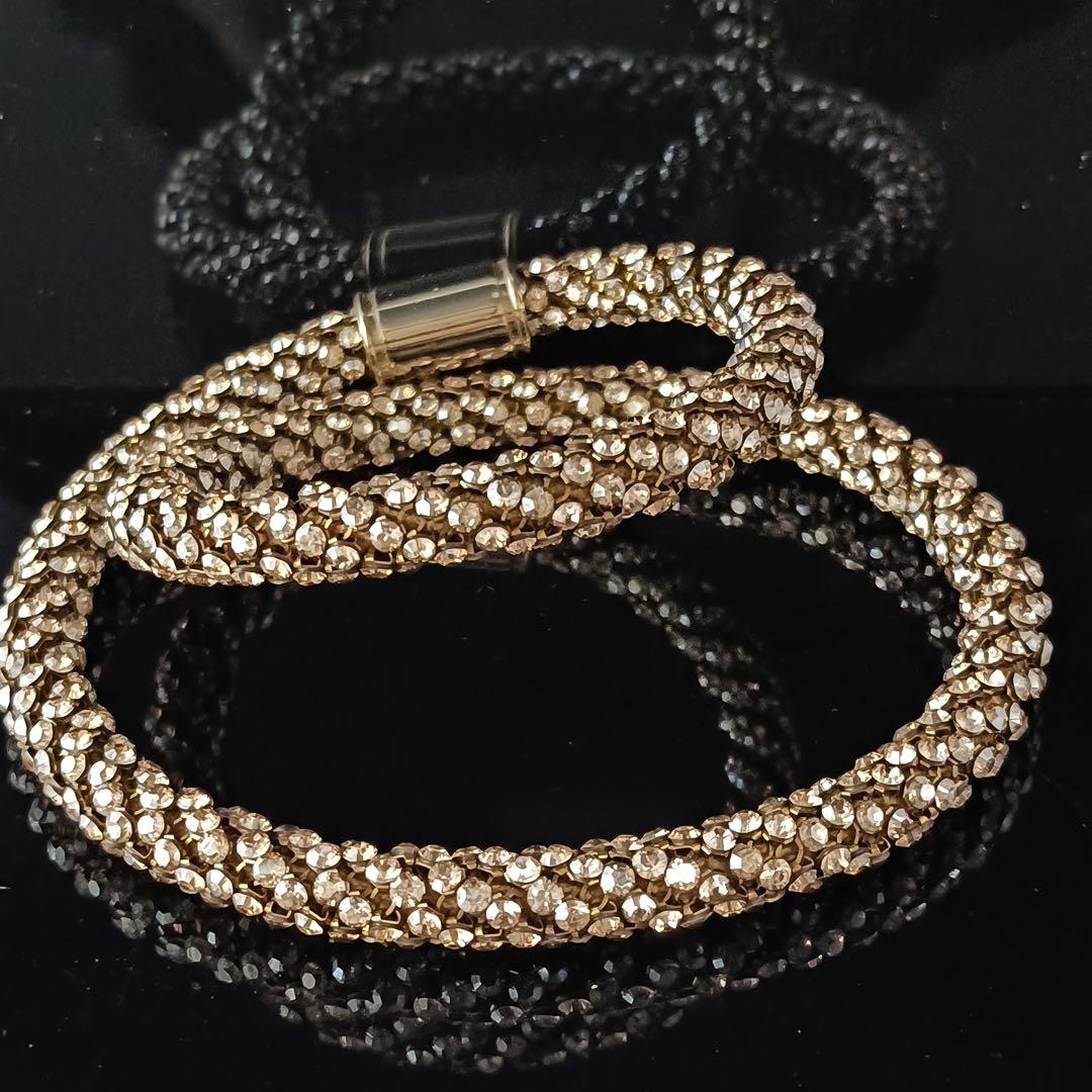 ネヅカ　NEZCA ネックレス　ゴールド　スワロフスキー　箱付き