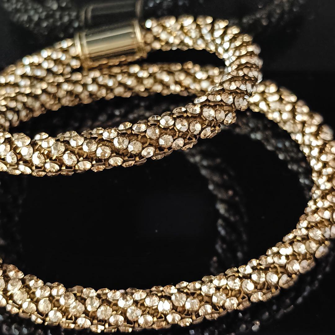 ネヅカ　NEZCA ネックレス　ゴールド　スワロフスキー　箱付き