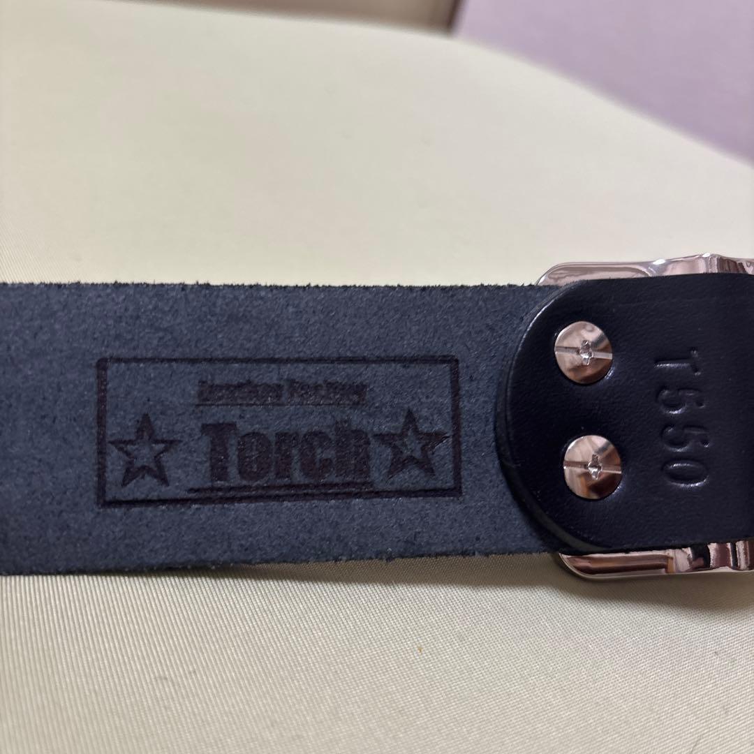 栃木レザーツタ&フラワースタッズベルト　ブラック　ニッケル&ブラス