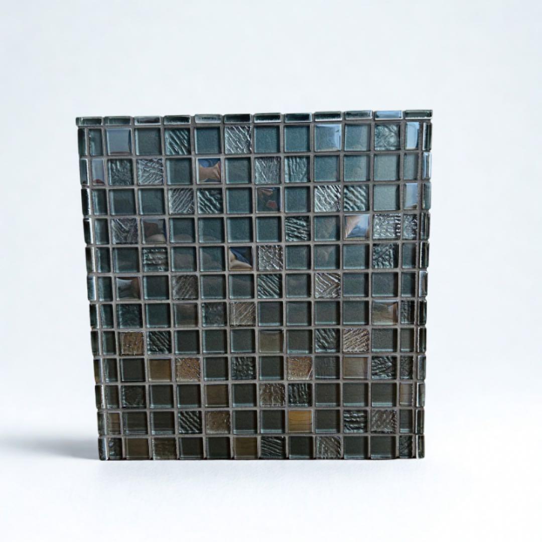 タイルキューブ　韓国インテリア　サイドテーブル ガラスモザイクタイル
