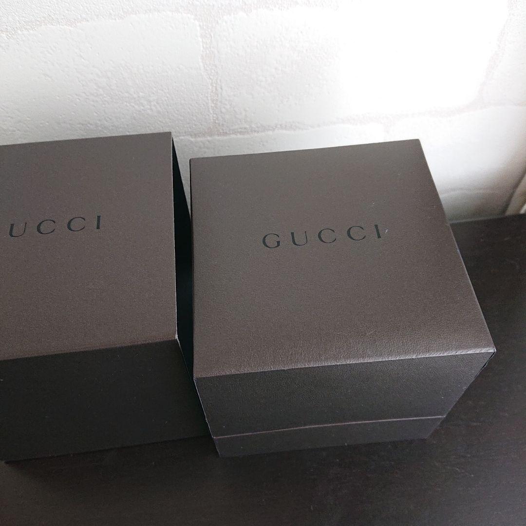 GUCCI timepieces バングルウォッチ黒文字盤 ラウンド 1400L