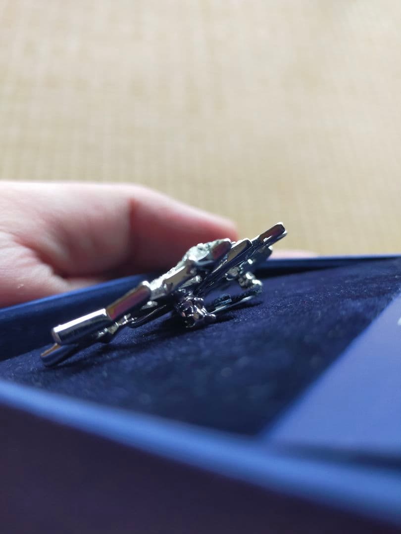 スワロフスキー【星型ブローチ】