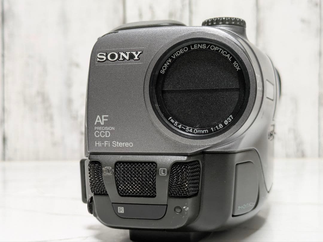 SONY　CCD-TR11　Hi8　8mm対応　セット