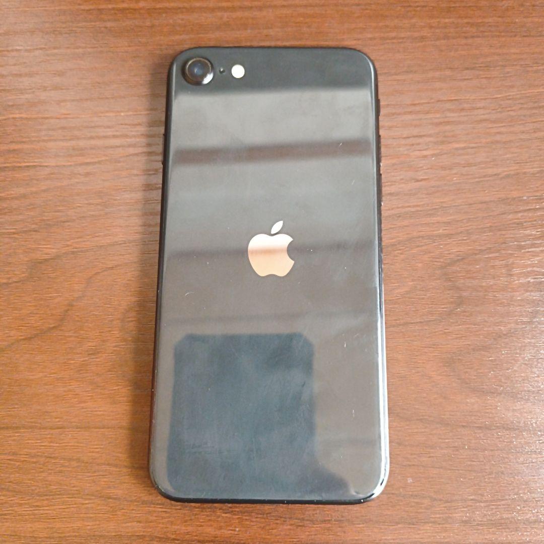 Apple iPhone SE2 ブラック 本体1