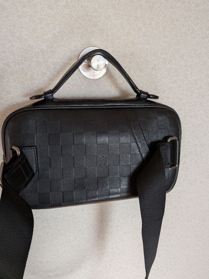 ルイヴィトン　ダミエアンフィニ　ボディバッグ