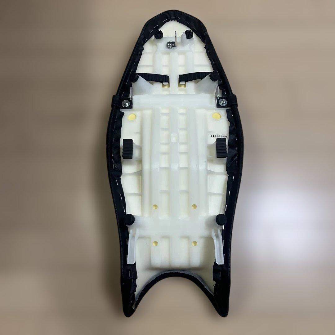 【未使用品】SUZUKI SV650（VP55E）純正シート