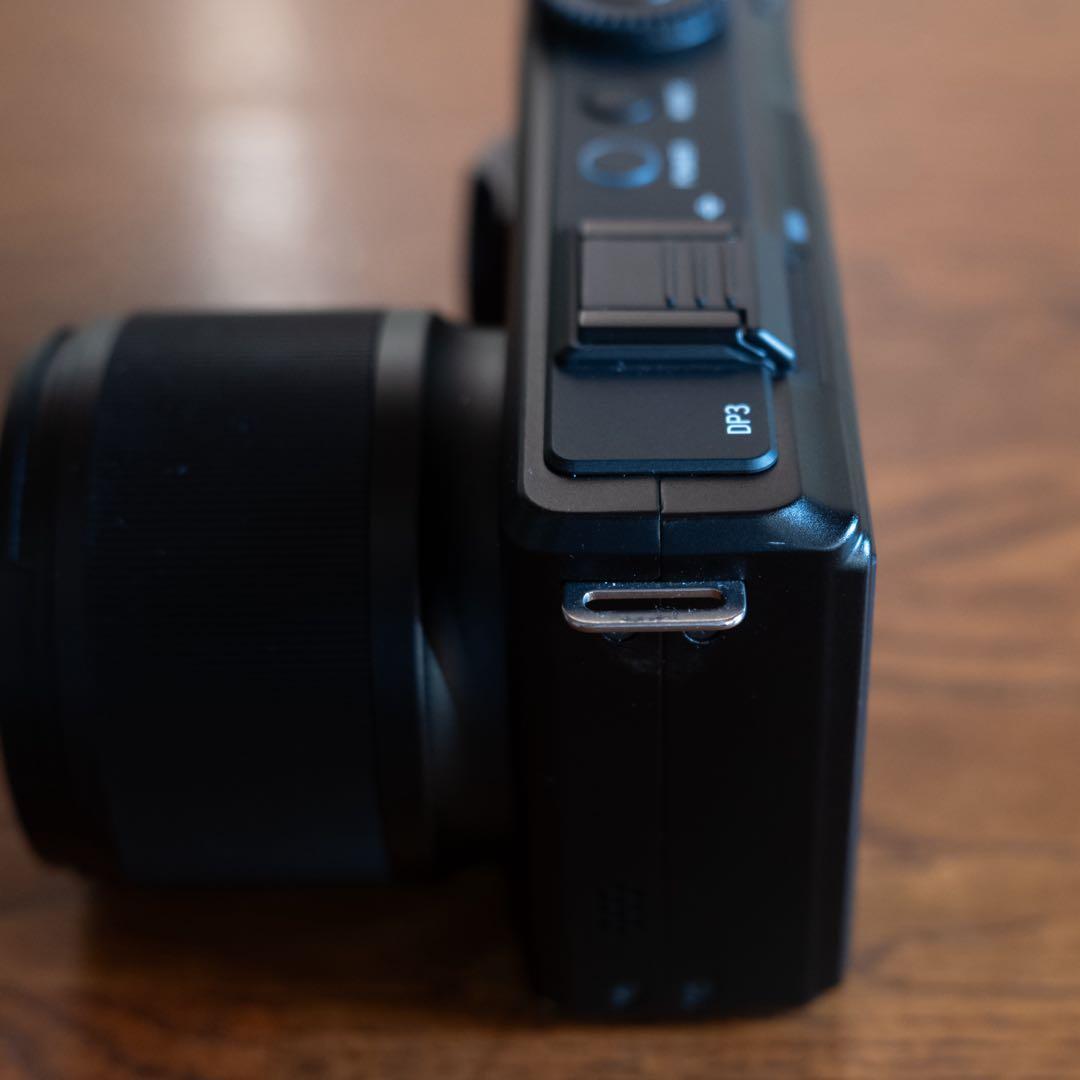 SIGMA DP3 Merrill コンパクトデジタルカメラ