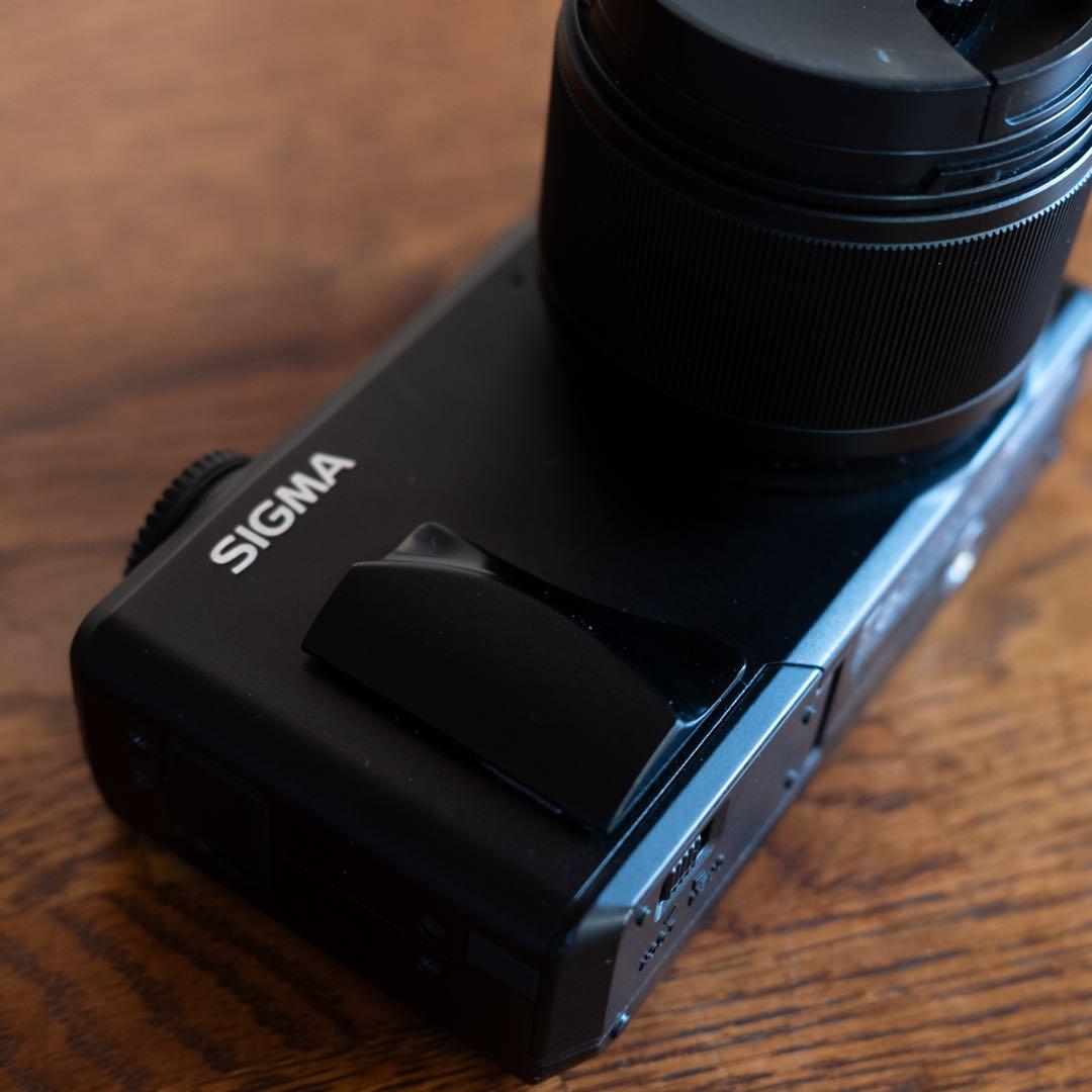 SIGMA DP3 Merrill コンパクトデジタルカメラ