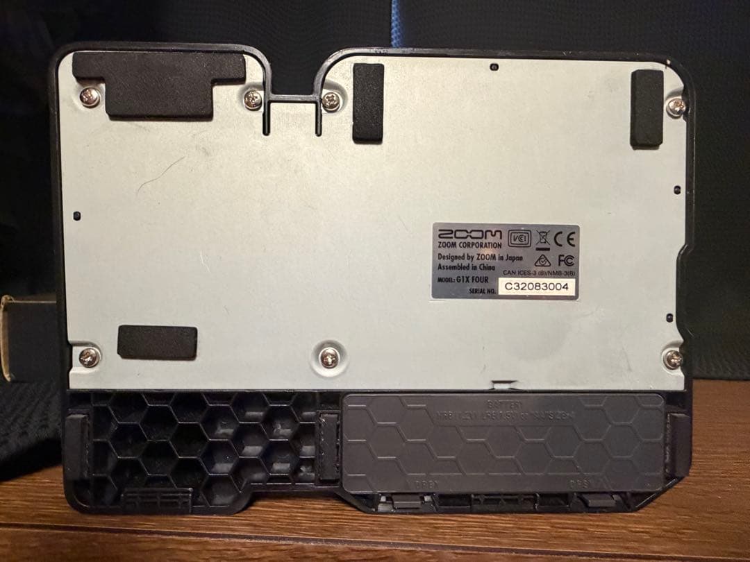 ZOOM G1X FOUR ギター用マルチエフェクター