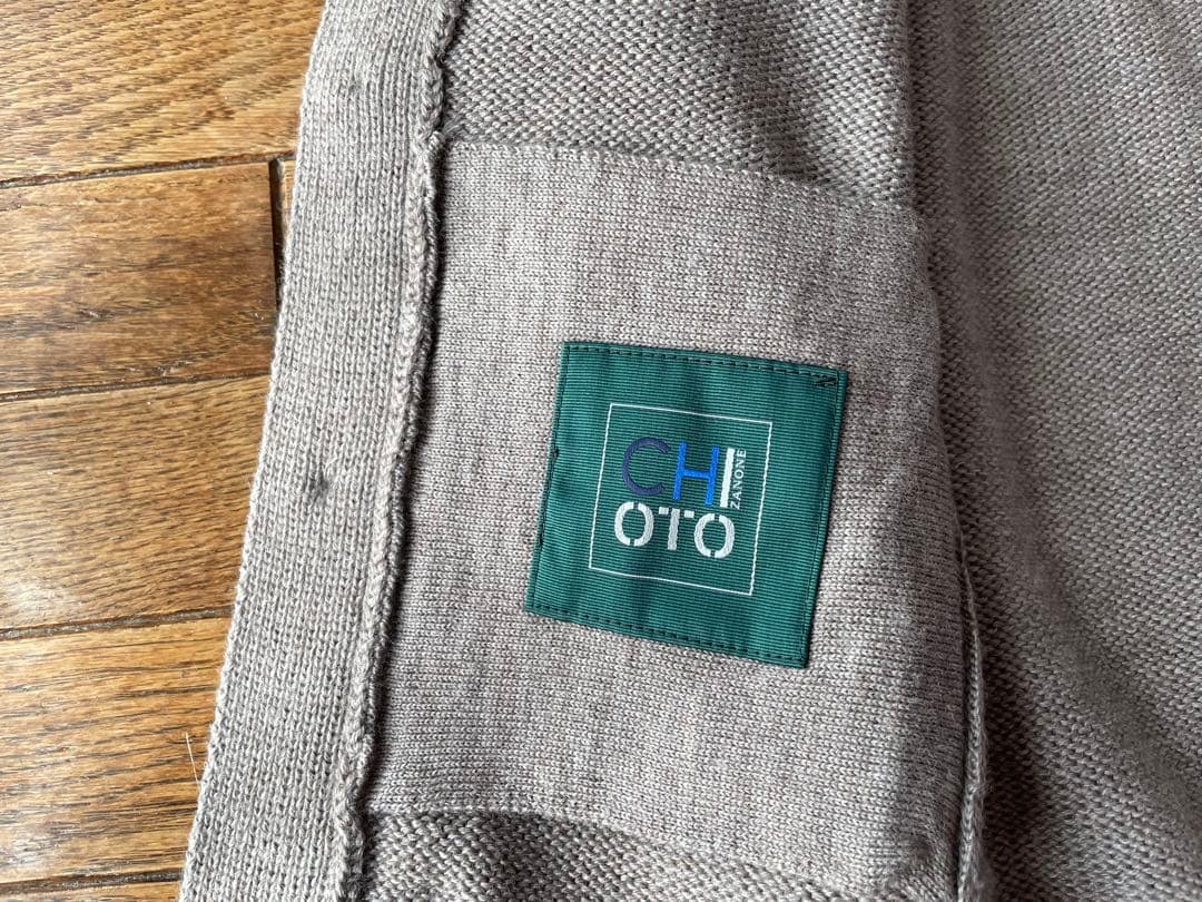 【美品】ZANONE CHIOTO グレージュ-48- ボタン付ニット