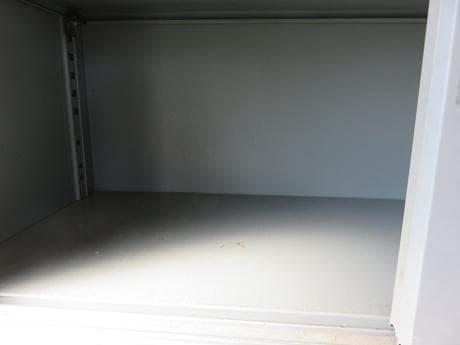 ☆兵庫専用ページ☆キャビネット☆ナイキ☆ＮＡＩＫＩ☆引き違い☆２点あります。