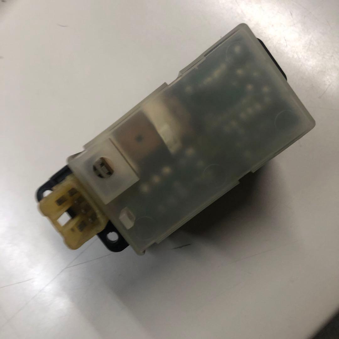 70スープラ　パワーウインドスイッチ