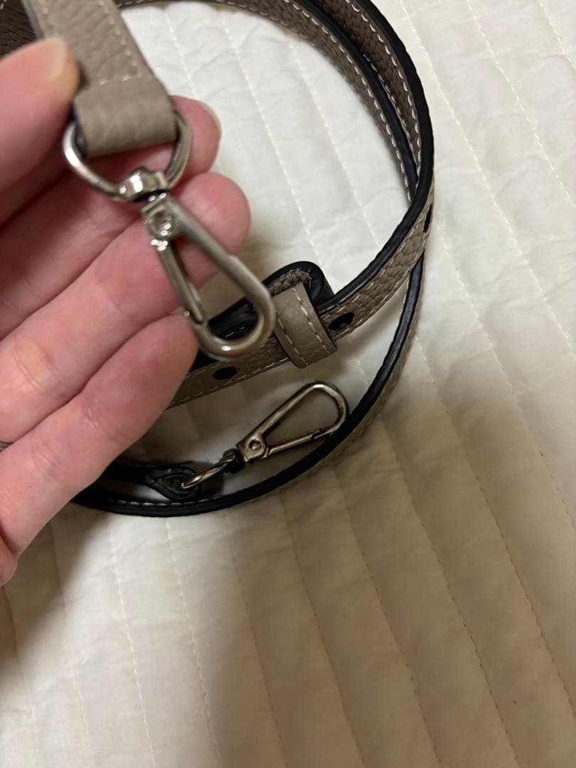 ボナベンチュラ　スマホショルダーストラップ　しいちゃんコラボ