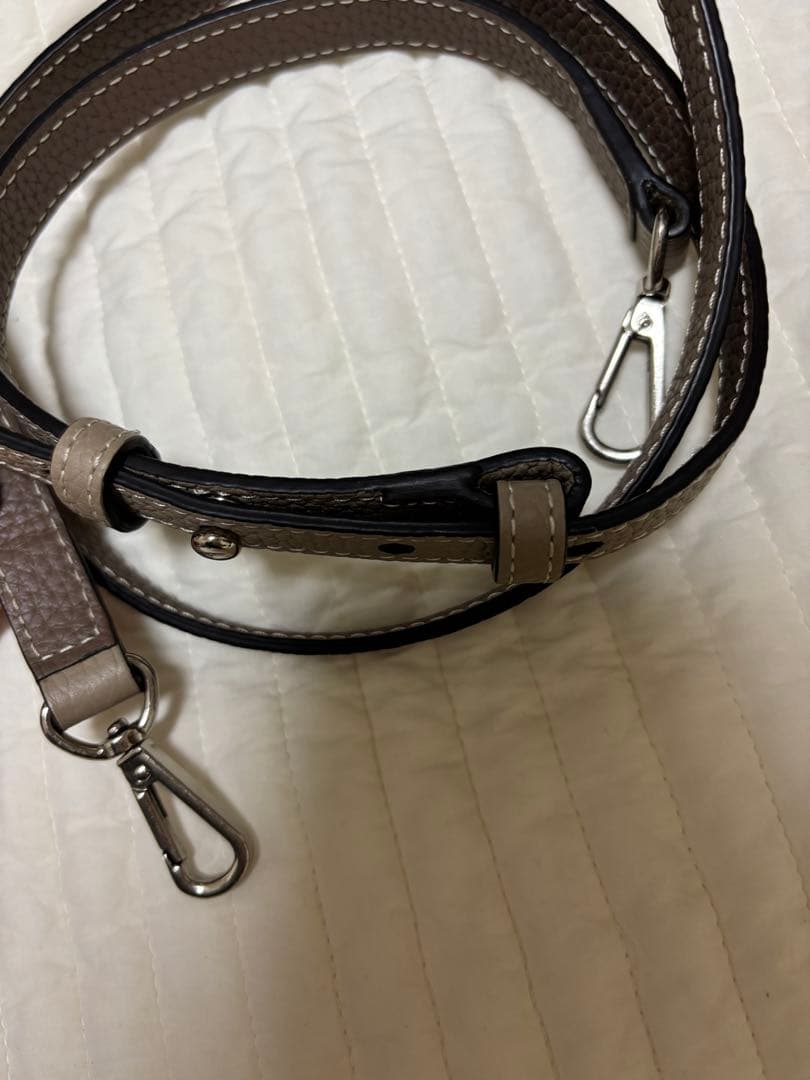 ボナベンチュラ　スマホショルダーストラップ　しいちゃんコラボ