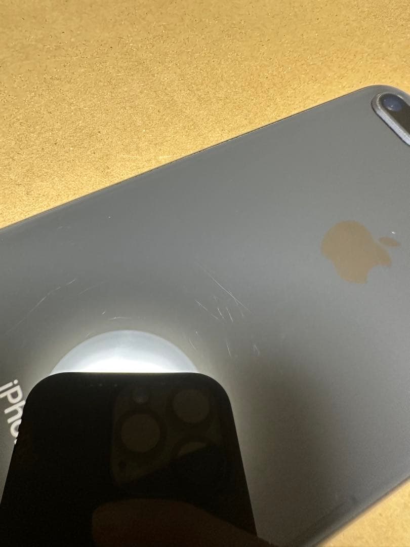 iPhone 8 Plus 64GB スペースグレイ