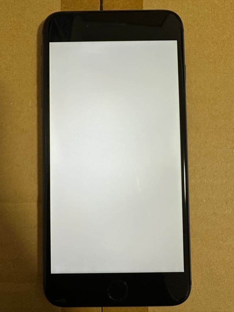 iPhone 8 Plus 64GB スペースグレイ