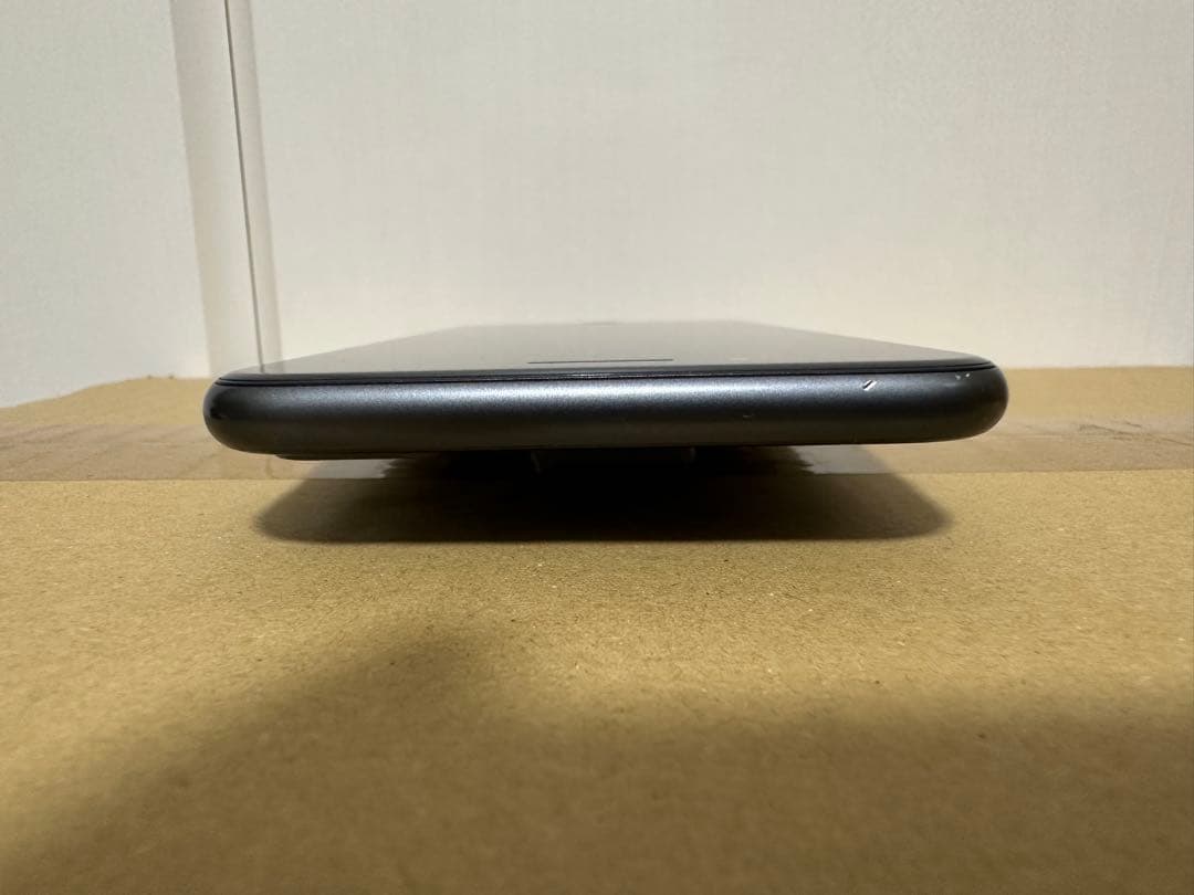 iPhone 8 Plus 64GB スペースグレイ