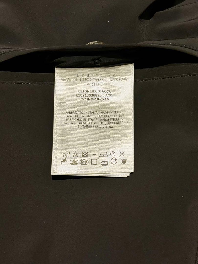 【新品同様】モンクレール ナイロン ジャケット 国内正規品