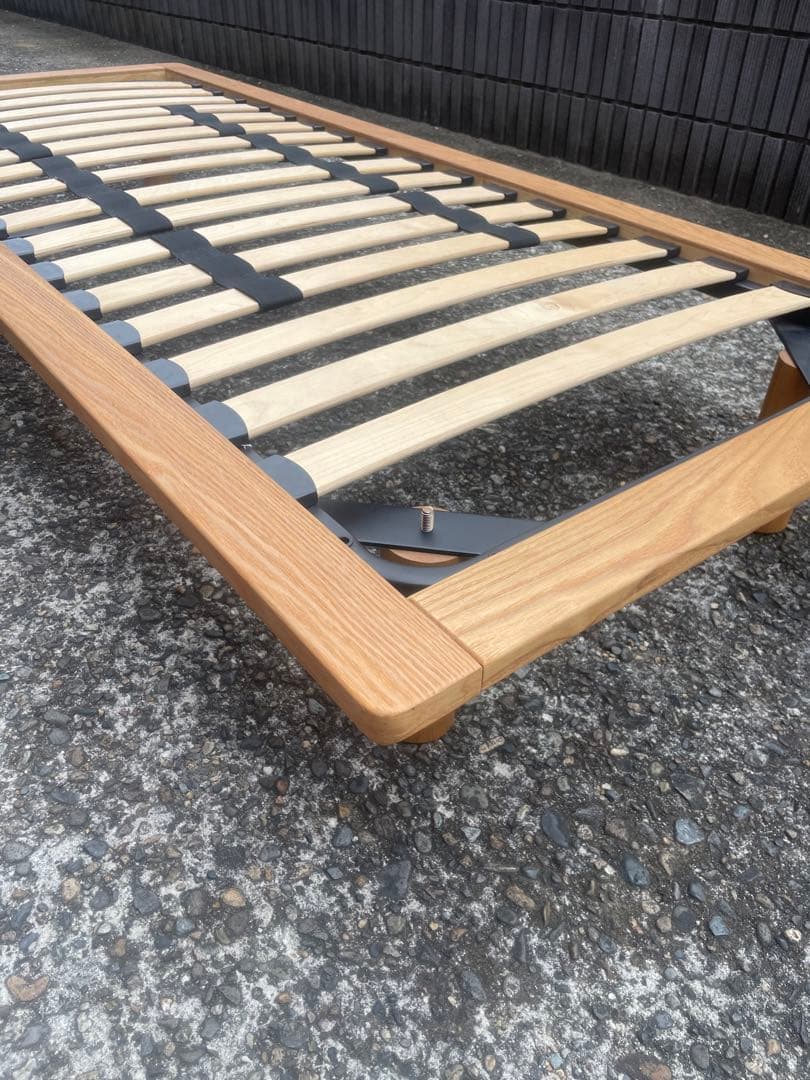 【引取限定】無印良品　スリムシングル　セミシングル　ベッド　フレーム　葛飾区