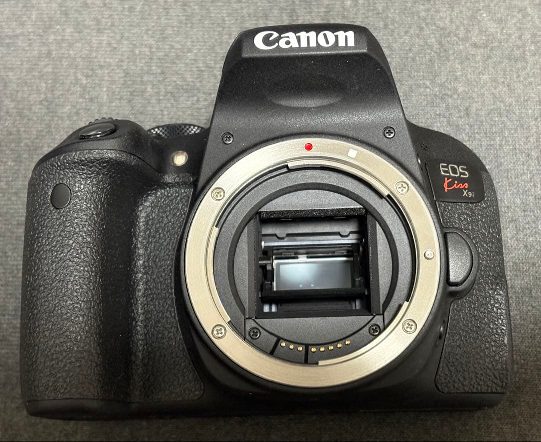 デジタルカメラ Canon EOS KISS X9i