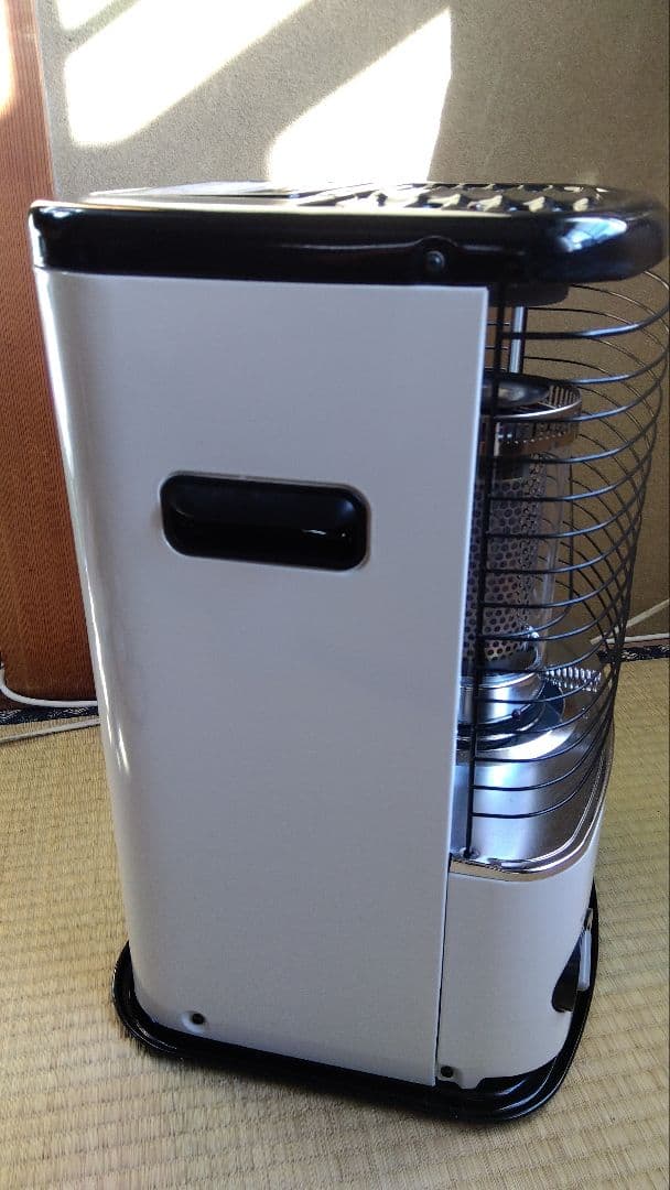 アラジン石油ストーブ（2025年購入）