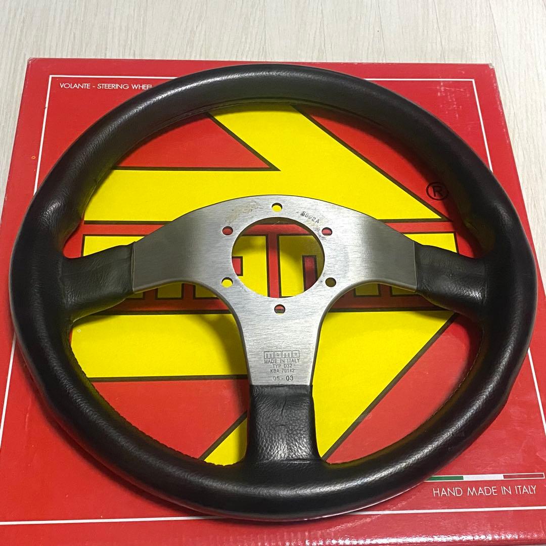 MOMO TUNER D32 ステアリング　即納◎ モモステ