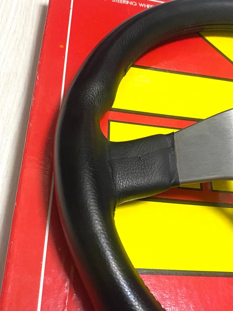 MOMO TUNER D32 ステアリング　即納◎ モモステ