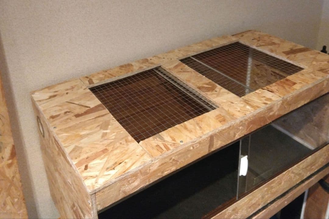 ミドルサイズOSB木製ケージ　未使用