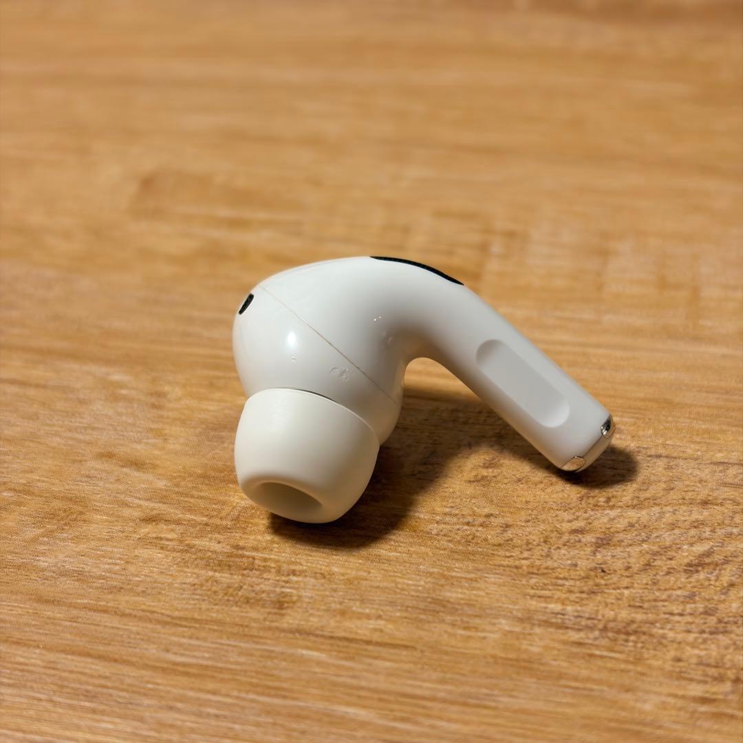 AirPods Pro 2 Lightning端子