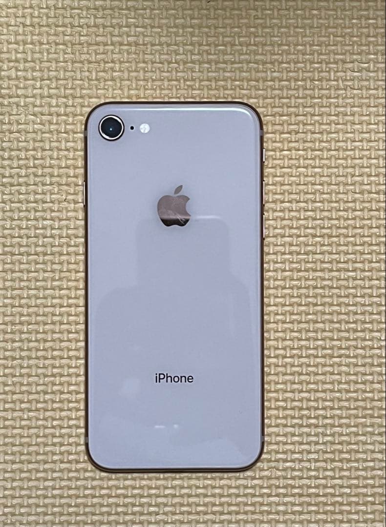iPhone8 64GBゴールド 本体