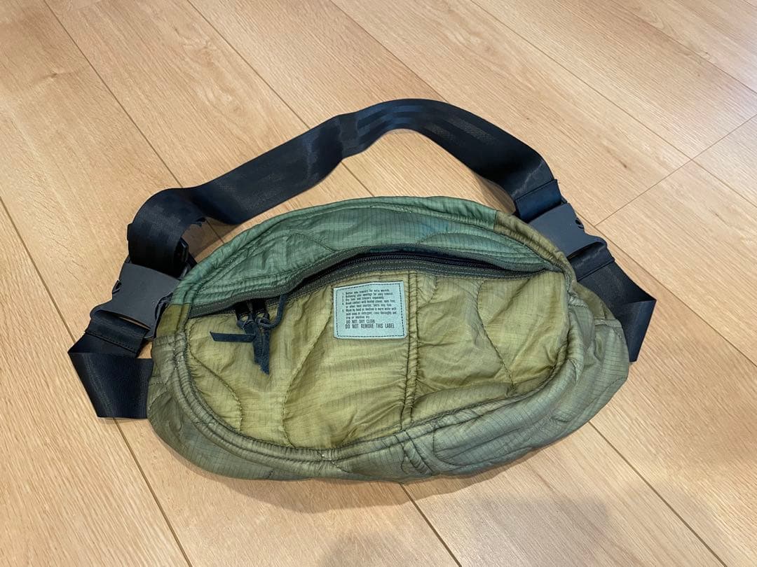 [未使用] US Customized Quilted ボディー バッグ