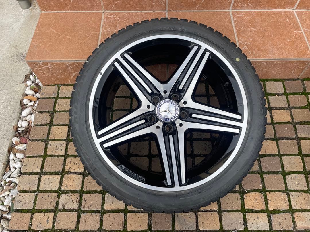 超美品　AMG純正18インチアルミスタッドレスタイヤ４本セット