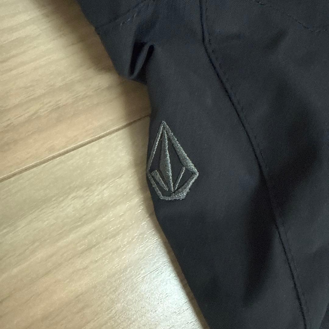 新品　VOLCOM ウェア　スノー　上下セット　Lサイズ　2025 セットアップ