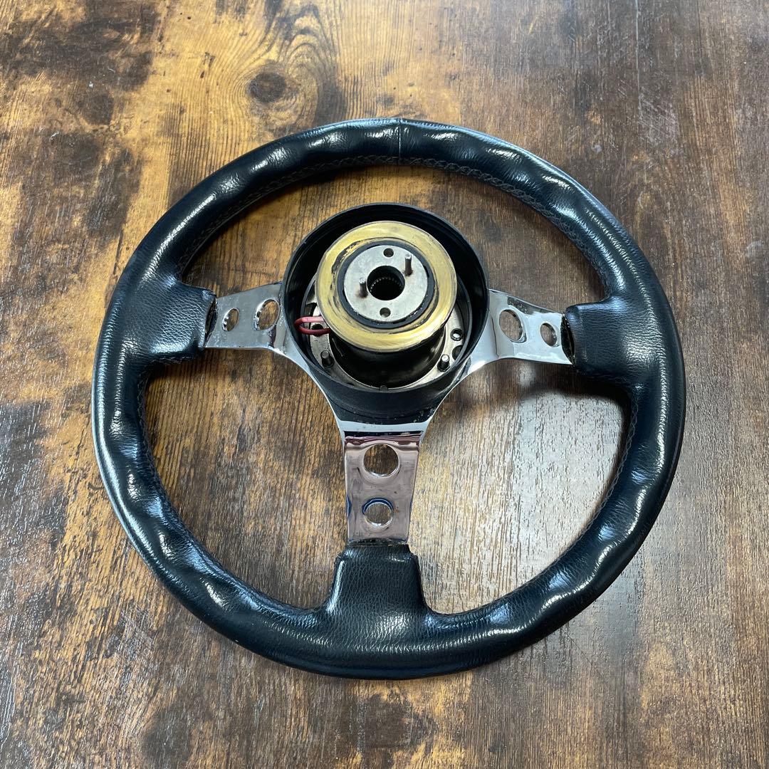 フェラーリ　ステアリング　ハンドル momo 当時物