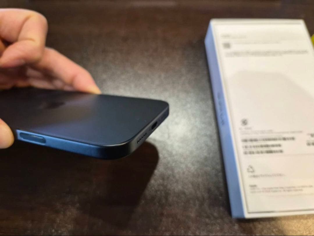 アップル iPhone 16 128GB ブラック