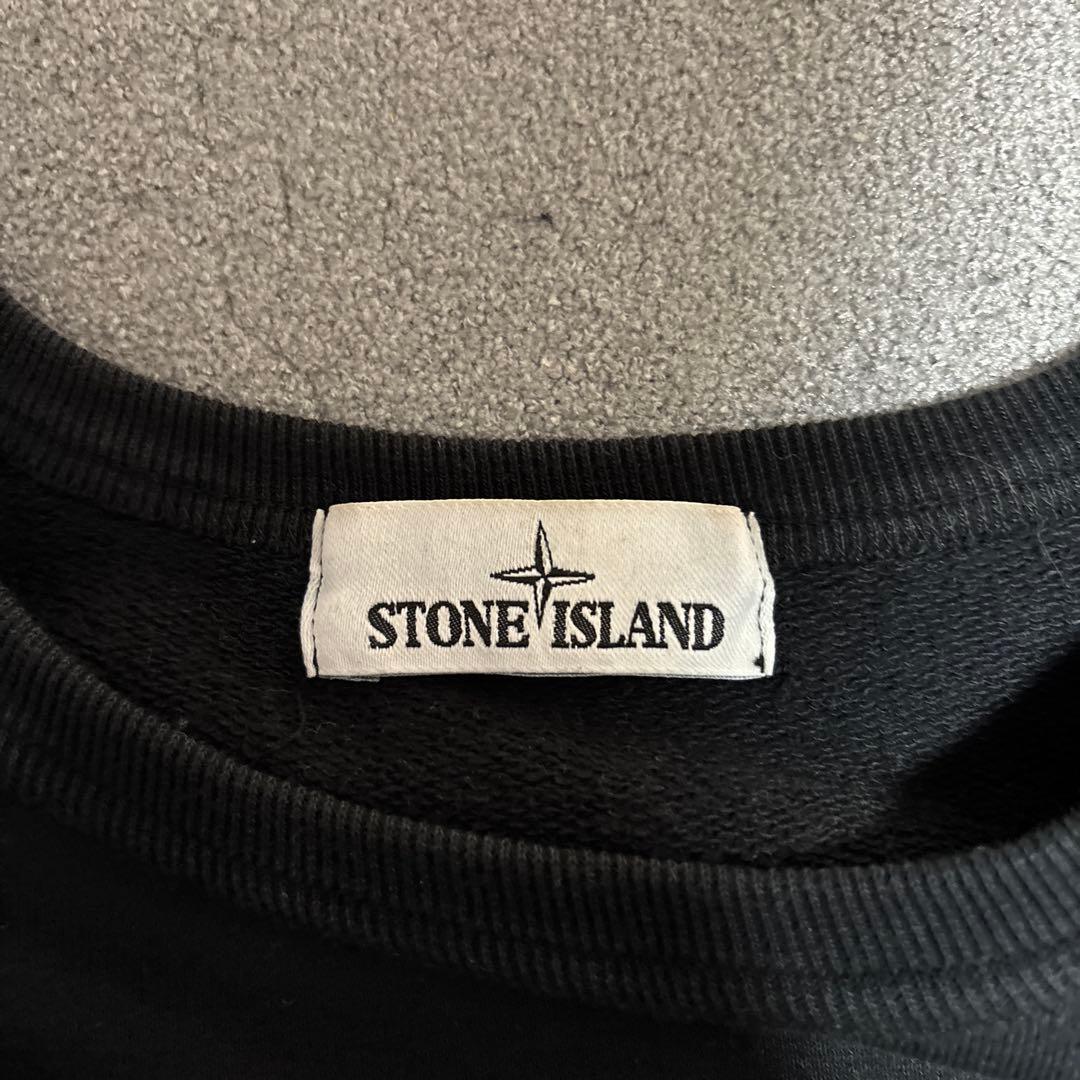 Stone  黒色スウェット