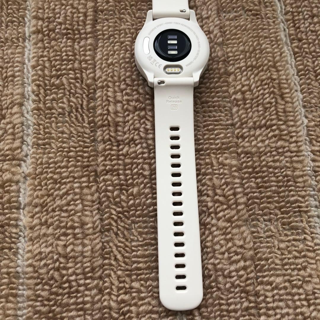【GARMIN】 VIVOMOVESPORT Peach / Ivory