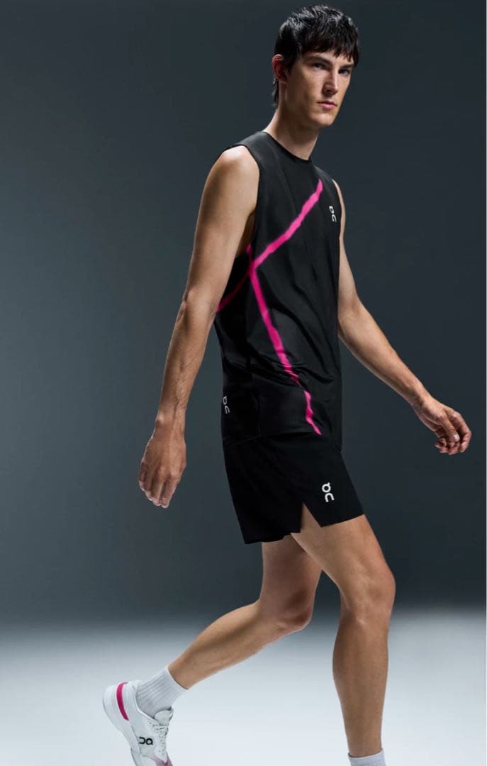 ON : Court Shorts 新品 . 未使用、サイズS、ブラック色